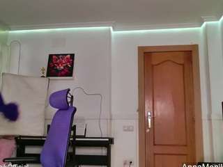 anna-monik camsoda stream image