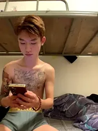 KK-cuteboy stripchat stream image, 02.12.2025 10:10