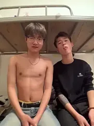 KK-cuteboy stripchat stream image, 02.12.2025 10:10