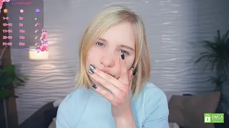 OdelinaFicken stripchat stream image