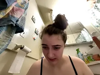 Snowbunnycake_131 stripchat stream image, 10.12.2025 06:50