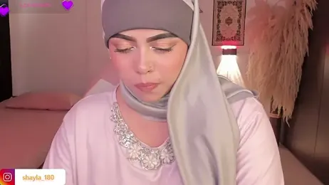 shayla_18 stripchat stream image