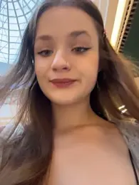 KittyQueeny stripchat stream image