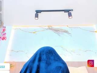 valirya-devote camsoda stream image