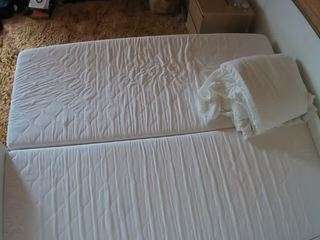 voyeurcam-julmodels-whitebed-3 camsoda stream image