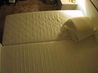 voyeurcam-julmodels-whitebed-3 camsoda stream image