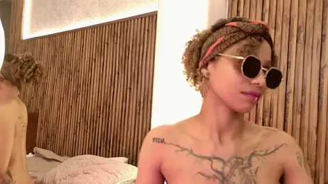 daiana_curly stripchat stream image