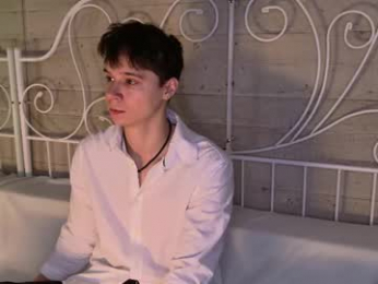 hugebangins_ chaturbate stream image