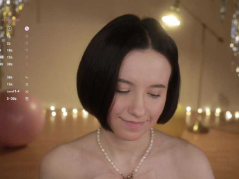 MissEssie bongacams stream image