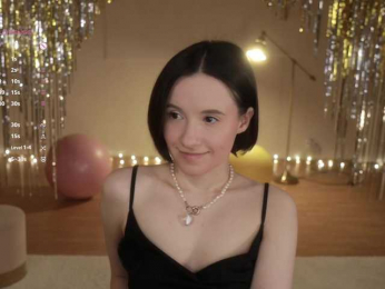 MissEssie bongacams stream image