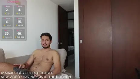 maxdoggy1 stripchat stream image