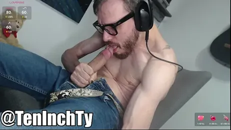 teninchty stripchat stream image