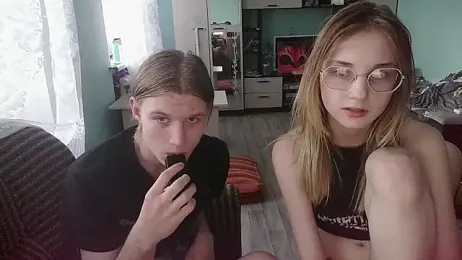 emolina1337 stripchat stream image