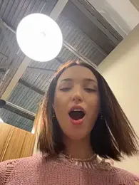 DollyTall stripchat stream image