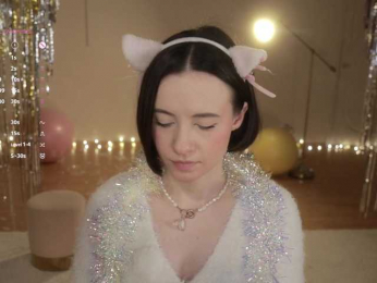 MissEssie bongacams stream image