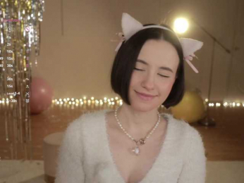 MissEssie bongacams stream image