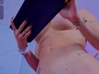 chlooee camsoda stream image