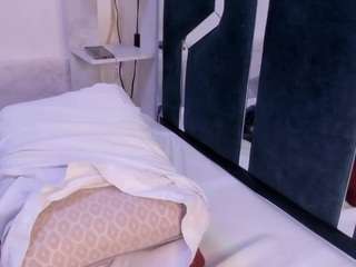 veronicaryan camsoda stream image