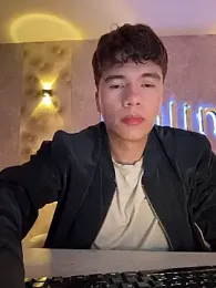 Logan_smith1 stripchat stream image