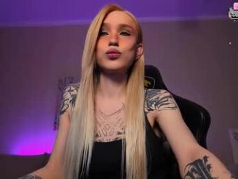 twiinkie_pie chaturbate stream image