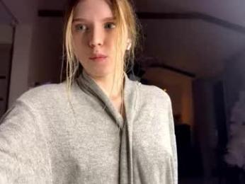 chloe_show chaturbate stream image, 18.01.2026 12:00