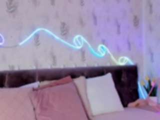 emyliesander camsoda stream image