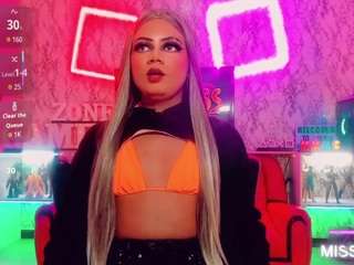 mayka-brunette01 camsoda stream image