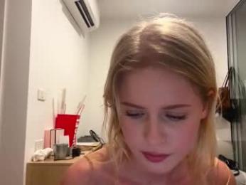 laraineprada chaturbate stream image