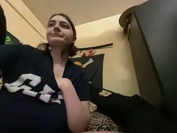 Snowbunnycake_131 stripchat stream image