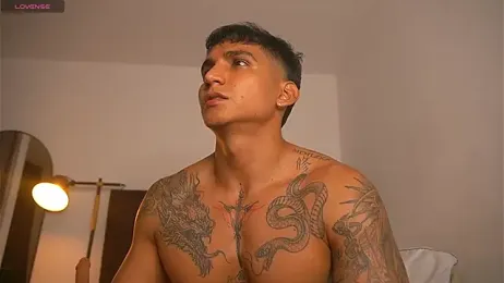 muscle_boyhorny stripchat stream image