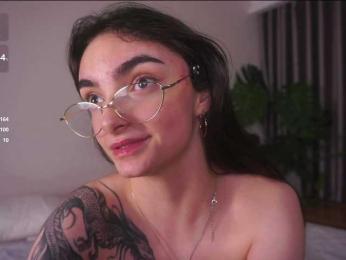 Morena-Dolcce bongacams stream image