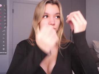 margarethowell chaturbate stream image