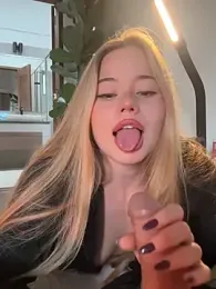 curchez_ stripchat stream image