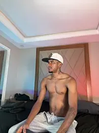 AaronCruz_ stripchat stream image