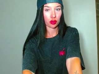 tighttinymilf camsoda stream image