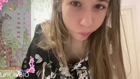 tinykisa stripchat stream image