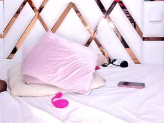 zafirahot camsoda stream image