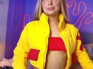 sofly-s camsoda stream image, 24.03.2026 11:50