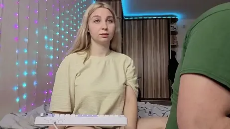 llolilove stripchat stream image