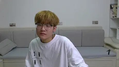 KK-cuteboy stripchat stream image