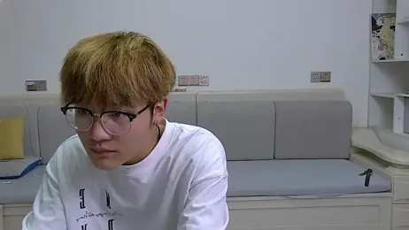 KK-cuteboy stripchat stream image