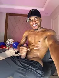 AaronCruz_ stripchat stream image