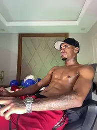 AaronCruz_ stripchat stream image