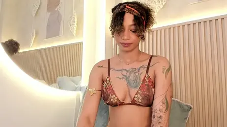 daiana_curly stripchat stream image