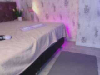 emyliesander camsoda stream image