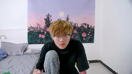 KK-cuteboy stripchat stream image