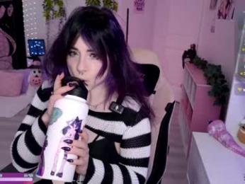 crimsonkitten chaturbate stream image, 18.04.2026 03:40