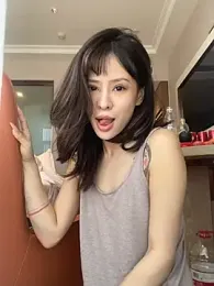 Sunflower-77 stripchat stream image