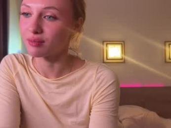 roselyn_rose chaturbate stream image, 22.04.2026 17:10