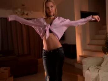 shiningstarrr chaturbate stream image, 22.04.2026 18:40